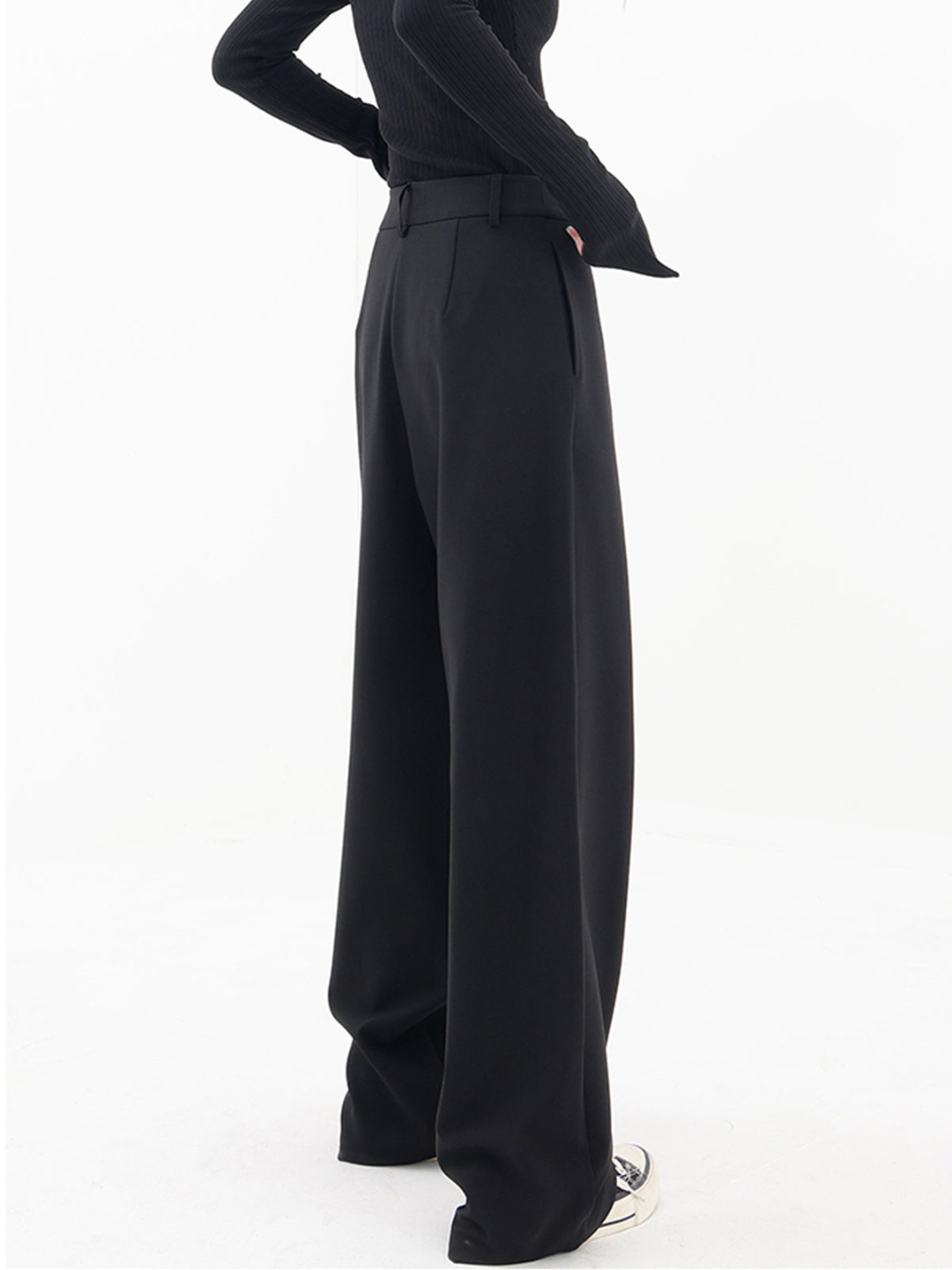 Fashion Canberra I Lesley Modern Baggy Trousers