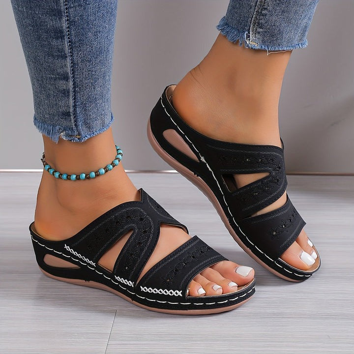 Fashion Canberra I Noëlla Orthopedic Sandals