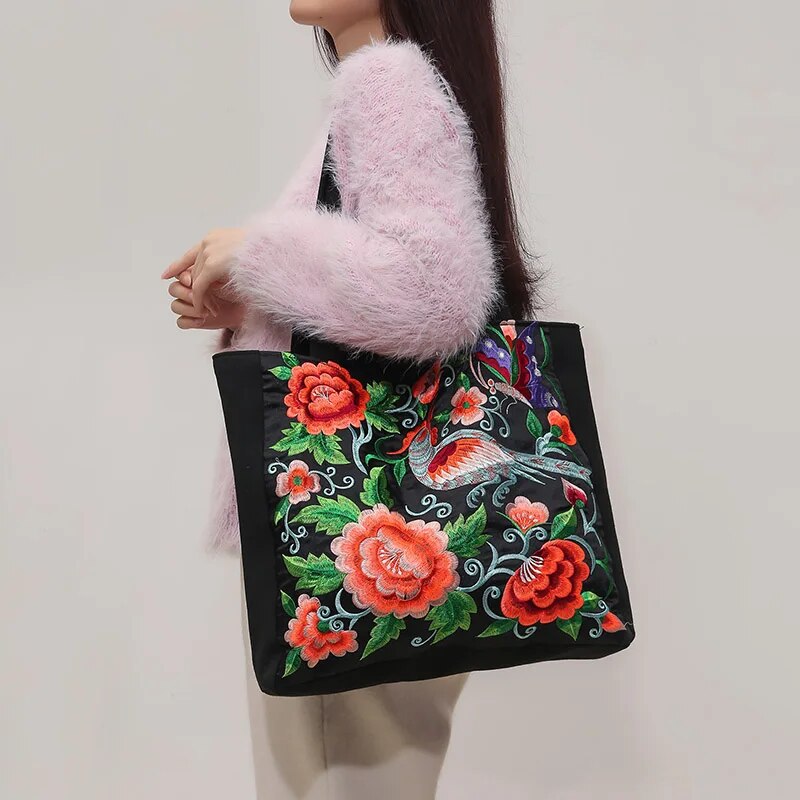 Fashion Canberra I Flora Beach Bag
