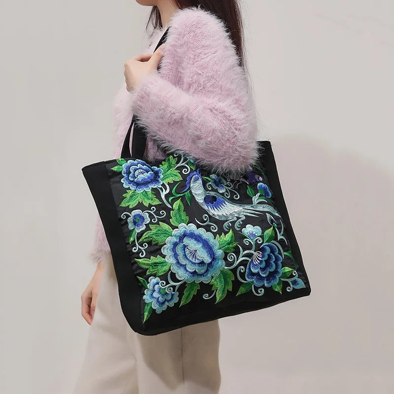 Fashion Canberra I Flora Beach Bag