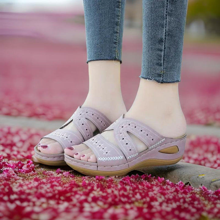 Fashion Canberra I Noëlla Orthopedic Sandals